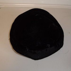 Vintage ladies hat black velvet cap bow